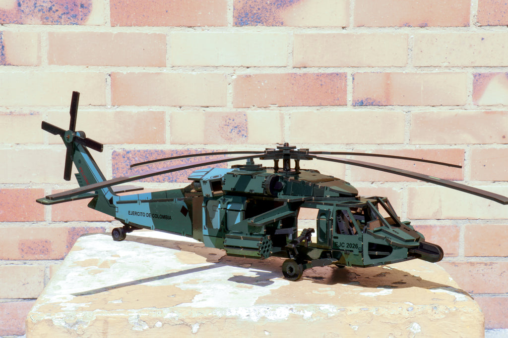 Helicóptero UH-60 Halcón Negro Rompecabezas 3D