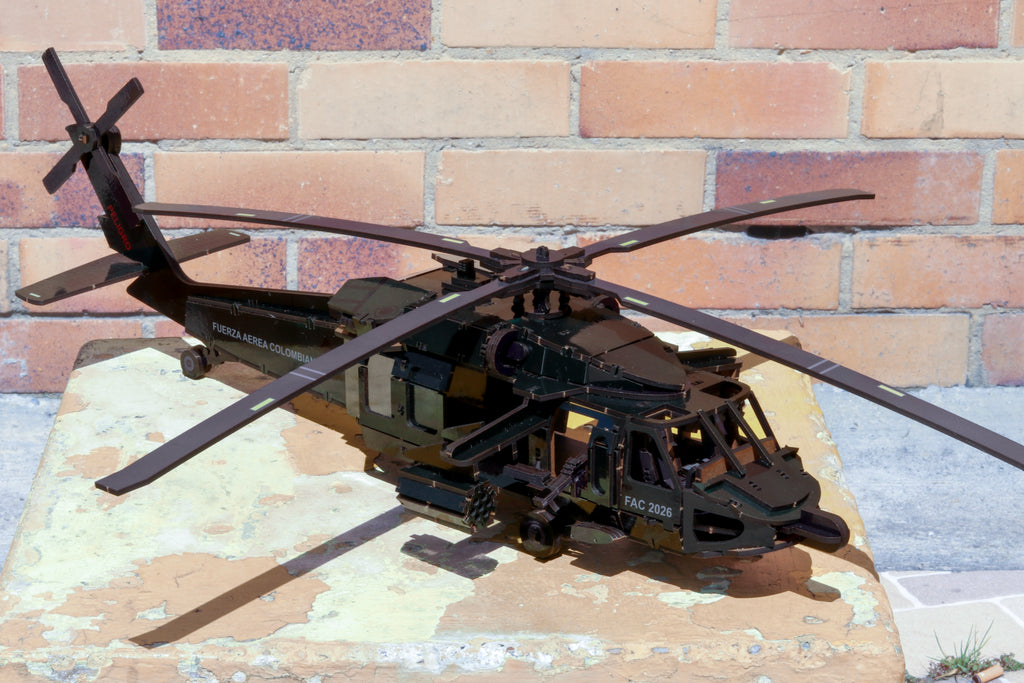Helicóptero UH-60 Halcón Negro Rompecabezas 3D
