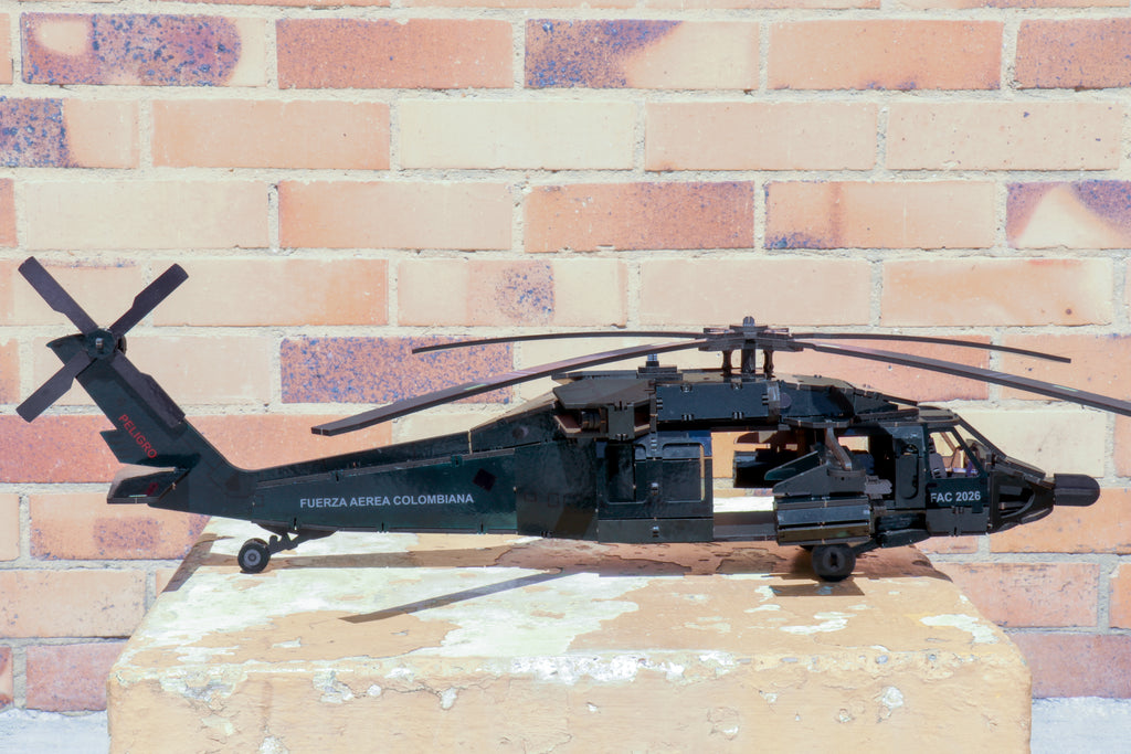 Helicóptero UH-60 Halcón Negro Rompecabezas 3D