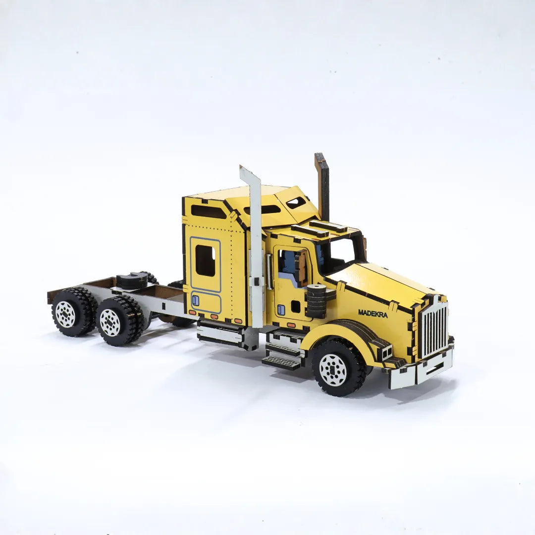 Tractocamión con tráiler y contenedor