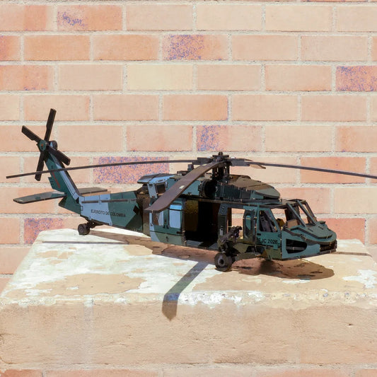 Helicóptero UH-60 Halcón Negro Rompecabezas 3D